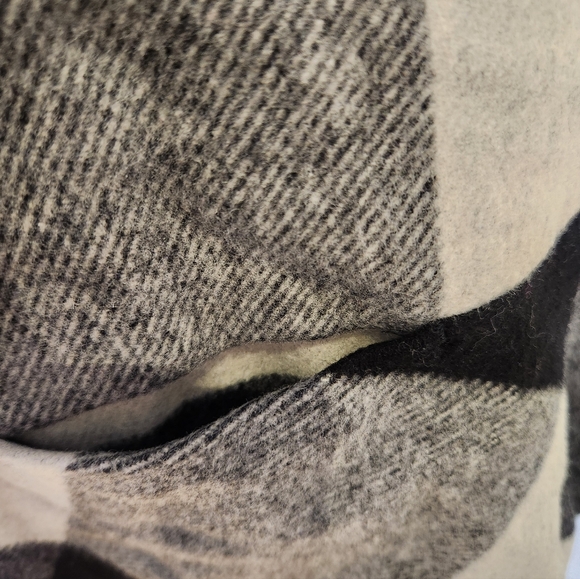 GAP Black & White Plaid Wool Vest - Picture 5 of 8